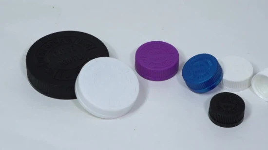 Fabricação de tampa de rosca PP de plástico com tampa CRC estriada com tampa de plástico com vedação de indução para pacote de frasco de cosméticos